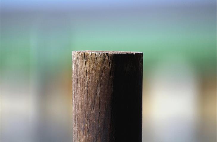 Enhancing Fence Stability: The Essential Role of Fence Post Hinges