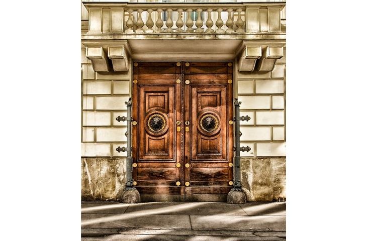 The Elegance of Exterior Hinged Barn Doors