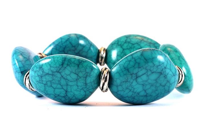 Elegant Jade Hinged Bangle Bracelets: A Stylish Accessory