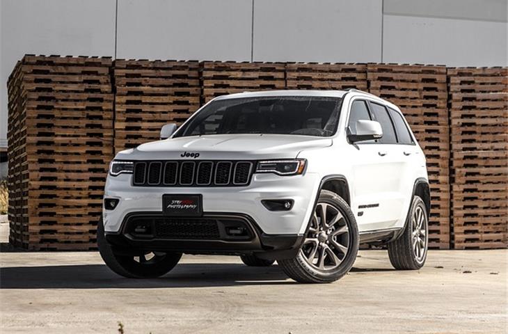 jeep grand cherokee door hinge recall