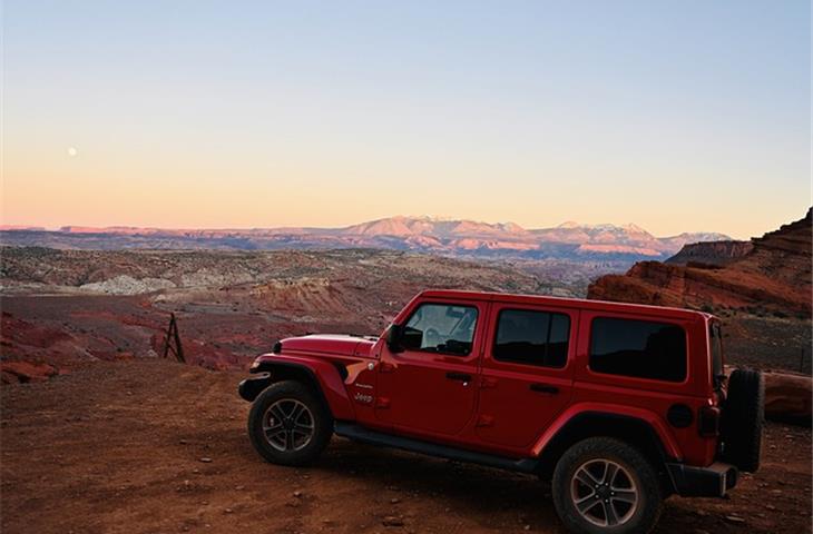 jeep wrangler door hinge recall