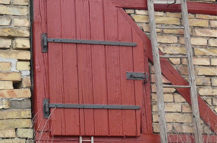 rustic barn door hinges