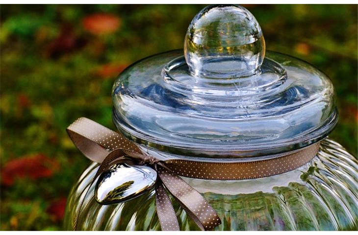 jars with hinged lids